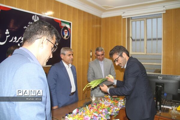 برگزاری گردهمایی کارشناسان تکنولوژی و گروه‌های آموزشی متوسطه قطب 3 استان خوزستان