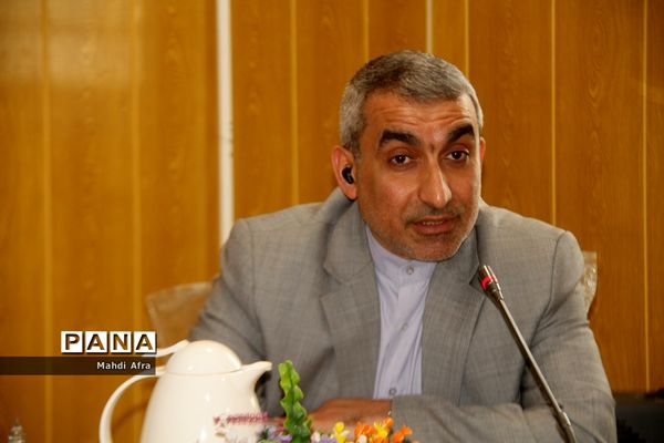 برگزاری گردهمایی کارشناسان تکنولوژی و گروه‌های آموزشی متوسطه قطب 3 استان خوزستان