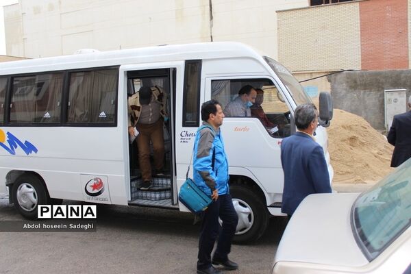 بازدید خبرنگاران از مدرسه دوستان در بوشهر