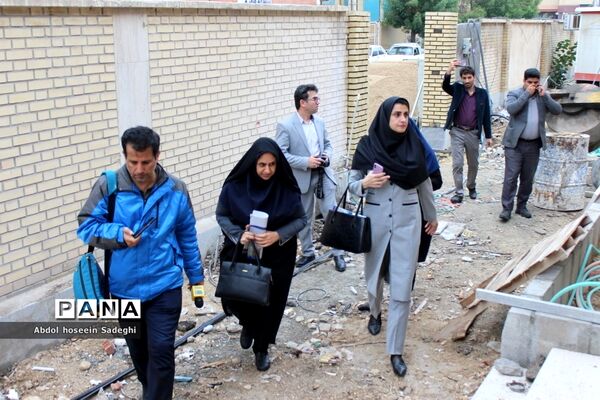 بازدید خبرنگاران از مدرسه دوستان در بوشهر