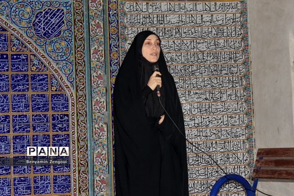 مراسم غبارروبی و عطرافشانی گلزار شهدا در بوشهر