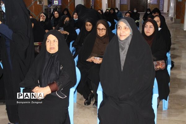 مراسم غبارروبی و عطرافشانی گلزار شهدا در بوشهر