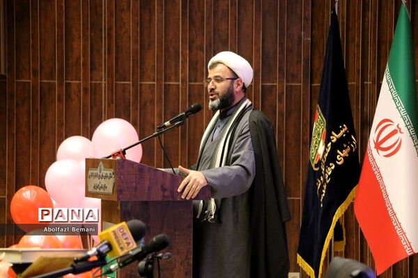 تقدیر از مادران شهدا در دهمین جشنواره اسوه‌های صبر و مقاومت