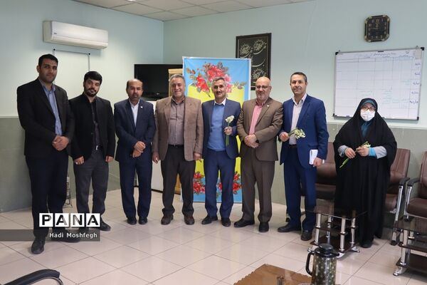 تجلیل از بانوان شاغل در حوزه  اداره‌کل آموزش و پرورش فارس