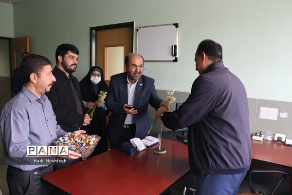 تجلیل از بانوان شاغل در حوزه  اداره‌کل آموزش و پرورش فارس