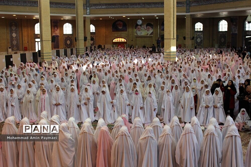 جشن تکلیف، مقدمه‌ای برای آشنایی دانش‌آموزان با فرائض دینی است/فیلم