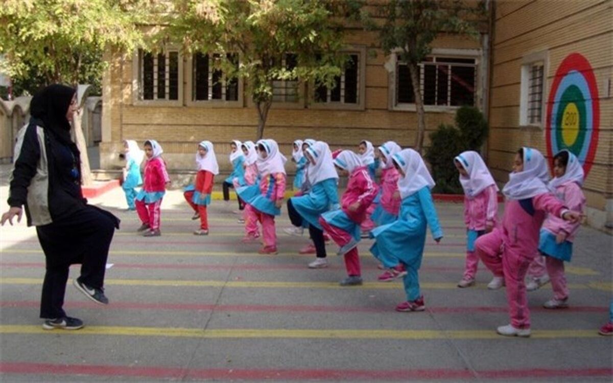 نقش ورزش در پیشگیری از بیماری‌ها، ایجاد نشاط و تقویت روحیه تعاون در دانش آموزان