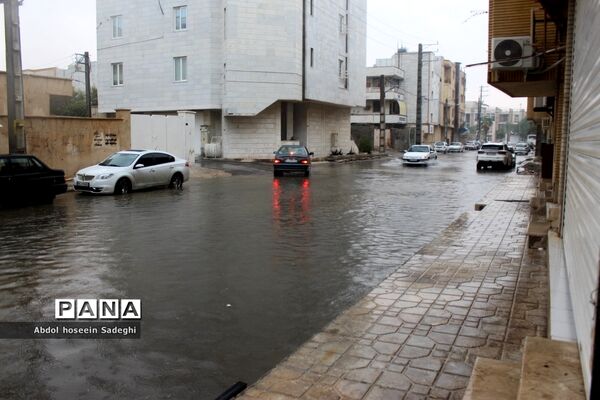 بارش باران و آبگرفتگی معابر در بوشهر
