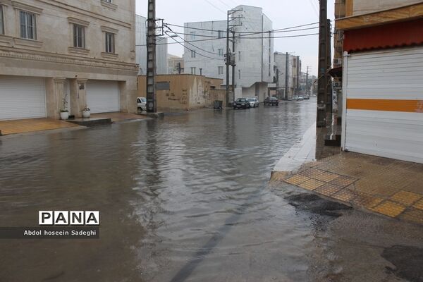 بارش باران و آبگرفتگی معابر در بوشهر