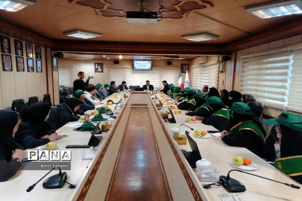 اولین گردهمایی شهرداران مدارس منطقه ۱۸