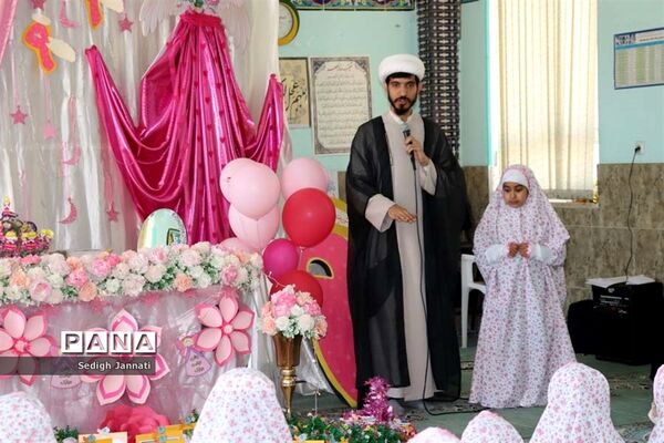 برگزاری جشن تکلیف مدارس آباده