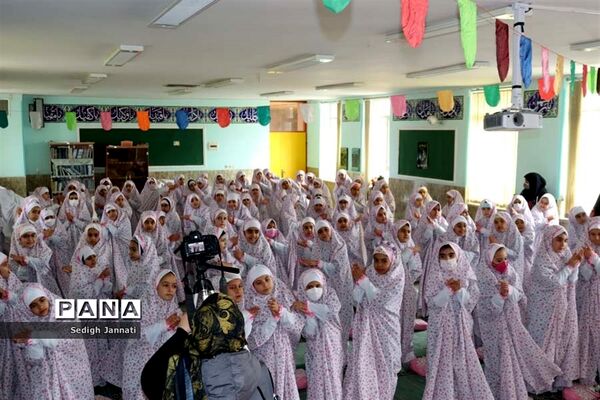 برگزاری جشن تکلیف مدارس آباده