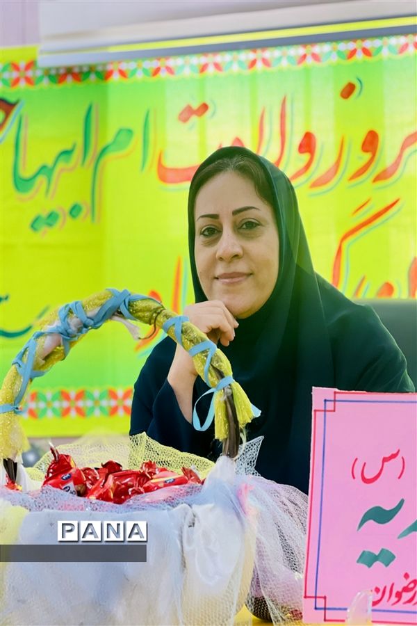 برپایی جشن میلاد حضرت فاطمه زهرا (س) در دبیرستان تشکیلاتی شاهد رضوان