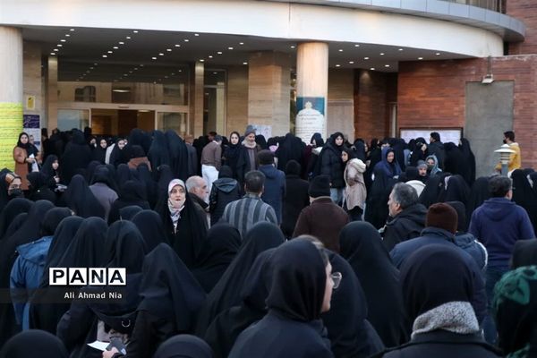 بازدید وزیر علوم از حوزه کنکور دانشگاه قم