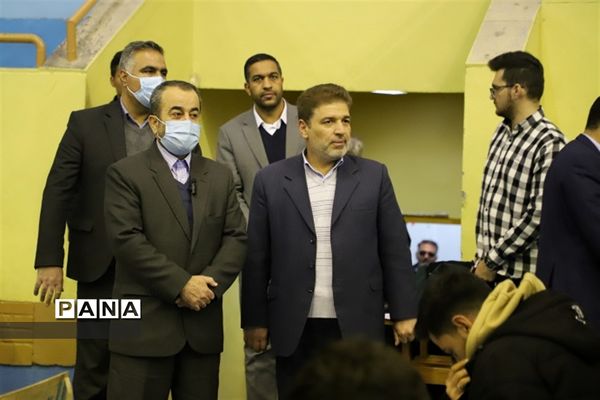بازدید استاندار خراسان جنوبی از روند برگزاری آزمون سراسری