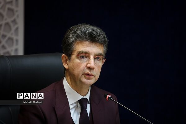 نشست وزیر آموزش‌ و پرورش با رئیس موسسه آموزشی اکو