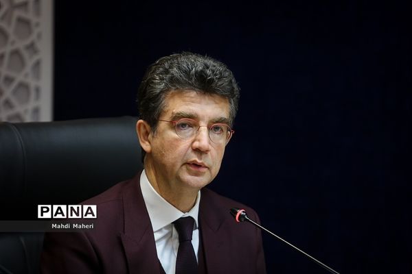 نشست وزیر آموزش‌ و پرورش با رئیس موسسه آموزشی اکو