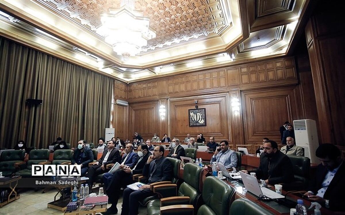 دختر عضو شورای شهر تهران استعفا داد