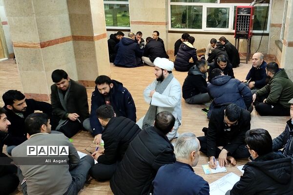 بوم ایده‌پردازی نقش مدرسه در کنترل آسیب‌های اجتماعی