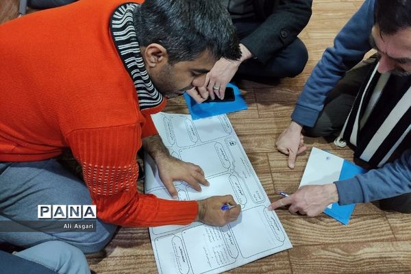 بوم ایده‌پردازی نقش مدرسه در کنترل آسیب‌های اجتماعی