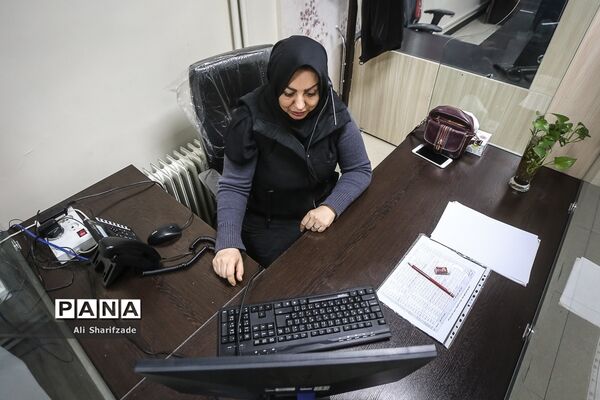 مرکز تلفن مشاوره خدمات روانشناختی توحید