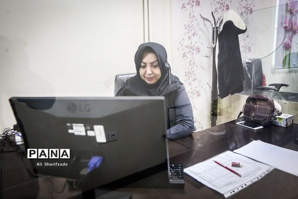 مرکز تلفن مشاوره خدمات روانشناختی توحید
