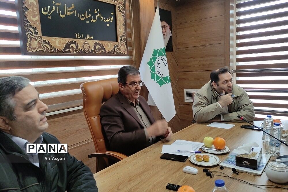 کنفرانس خبری شهردار باغستان با اصحاب رسانه