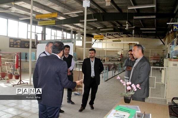 بازدید وزارتی از هنرستان‌های شهرستان بهبهان