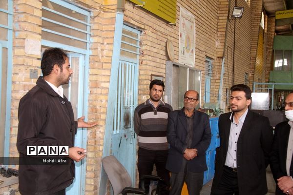 بازدید وزارتی از هنرستان‌های شهرستان بهبهان