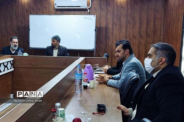 نشست شورای راهبردی اداره‌کل آموزش و پرورش شهرستان‌های استان تهران