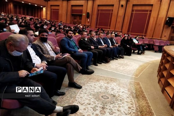 اولین همایش نجوم‌ و‌ اختر‌شناسی‌ ویژه‌ دانش‌آموزان