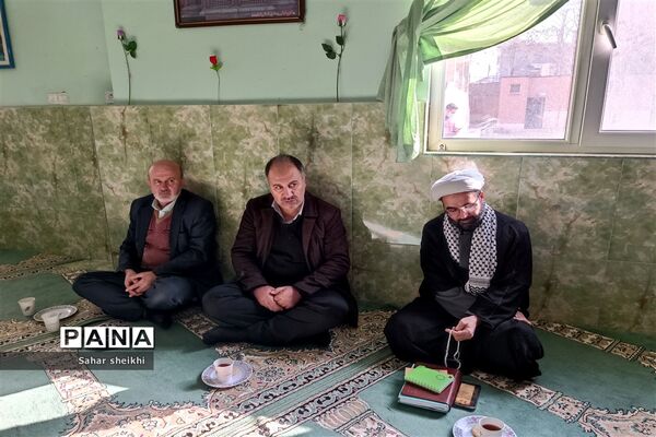 نشست آموزشی سرگروه‌های حلقه صالحین در آموزش و پرورش ملارد