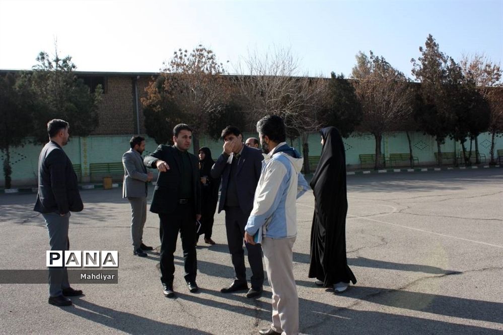 بازدید معاون تربیت‌بدنی اداره‌کل شهرستان‌های استان تهران، از پروژه احداث سالن ورزشی مدرسه شهید پورصابری جوادآباد