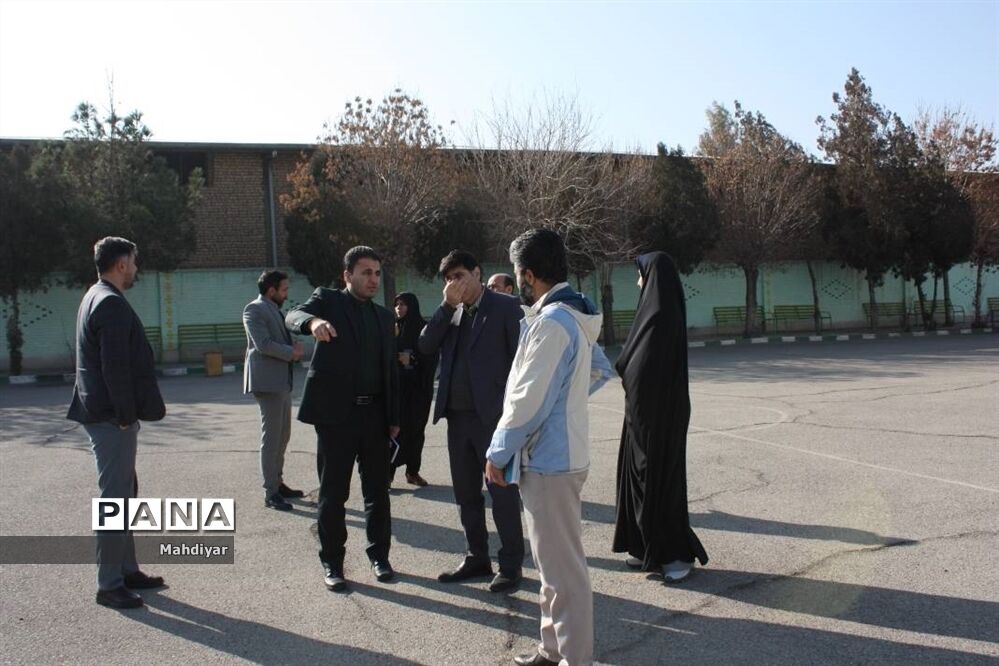 بازدید معاون تربیت‌بدنی اداره‌کل شهرستان‌های استان تهران، از پروژه احداث سالن ورزشی مدرسه شهید پورصابری جوادآباد
