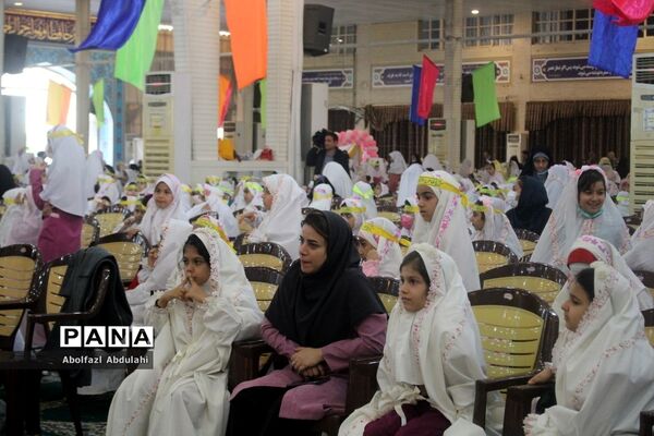 جشن تکلیف ۲هزار دانش‌آموز دختر بوشهری