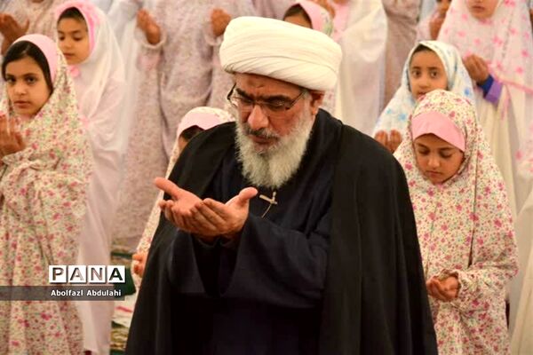 جشن تکلیف ۲هزار دانش‌آموز دختر بوشهری
