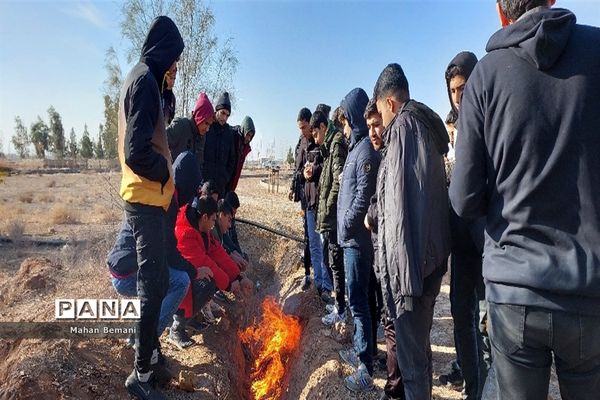 نخستین روز کاردوی آموزشی نمایشگاه مدرسه انقلاب در قم