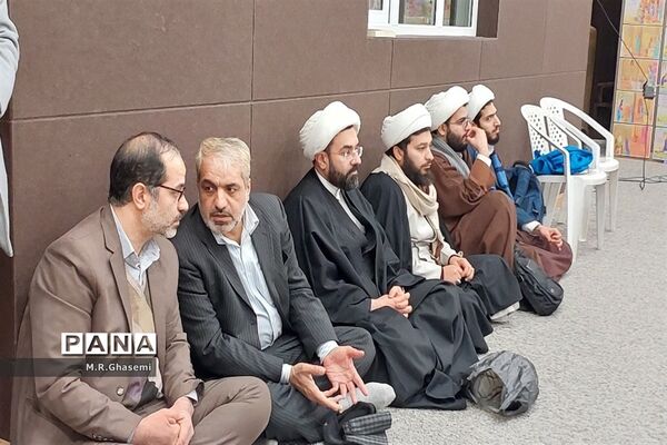 نخستین روز کاردوی آموزشی نمایشگاه مدرسه انقلاب در قم