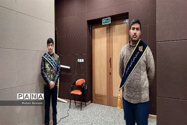 نخستین روز کاردوی آموزشی نمایشگاه مدرسه انقلاب در قم