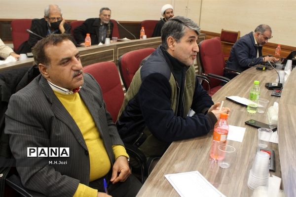 همایش موسسین مدارس غیردولتی استان قم