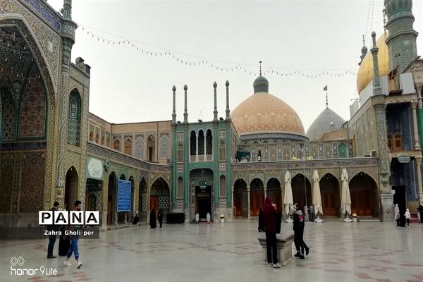زیارت حرم حضرت معصومه (س)در قم
