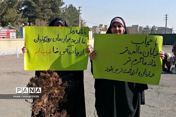 نماز جمعه فشافویه با حضور دانش‌آموزان