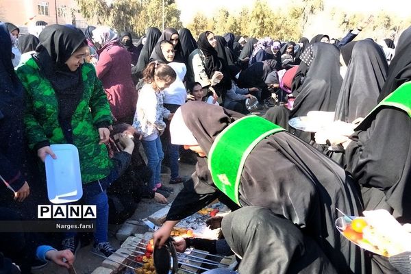 دومین روز کاردوی آموزشی نمایشگاه‌های«مدرسه انقلاب» ویژه دختران در قم-2