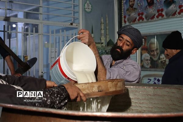 پخت سمنو در حسینیه امام حسن مجتبی فلاورجان