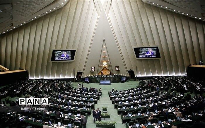 حضور وزرای کشور، گردشگری و ورزش در کمیسیون‌های مجلس