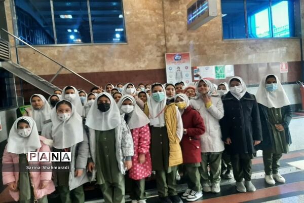 بازدید دانش‌آموزان آموزشگاه الله‌اکبر اسلامشهر از شرکت لبنیات میهن