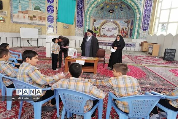 برگزاری اجلاسیه نماز ‌دبستان‌ پسرانه غنچه‌های ولایت ناحیه 3  شیراز