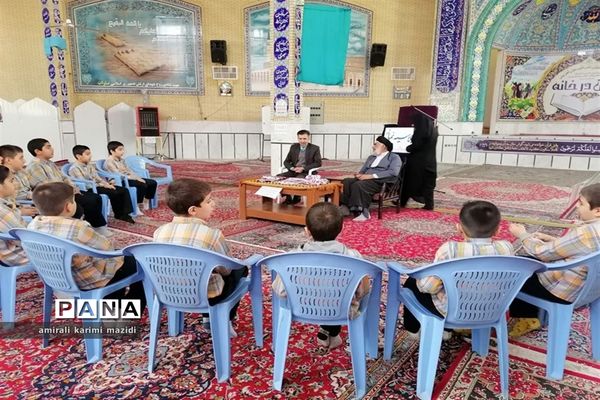 برگزاری اجلاسیه نماز ‌دبستان‌ پسرانه غنچه‌های ولایت ناحیه 3  شیراز