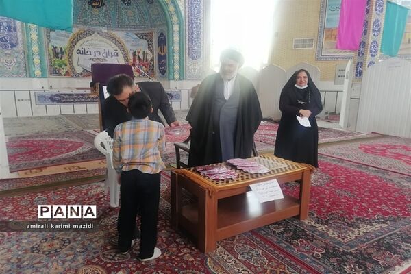 برگزاری اجلاسیه نماز ‌دبستان‌ پسرانه غنچه‌های ولایت ناحیه 3  شیراز