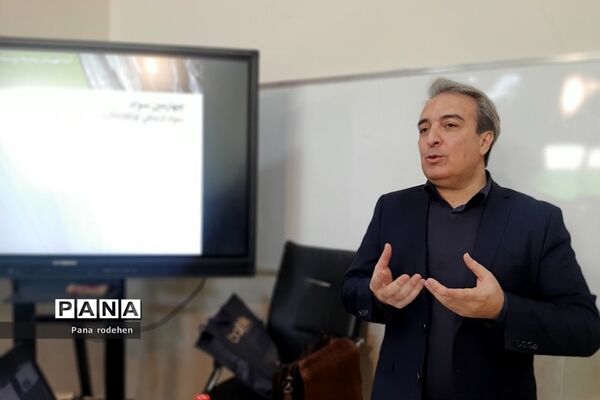 برگزاری کارگاه استانی ارتقا سواد زیست محیطی در آموزش و پرورش رودهن
